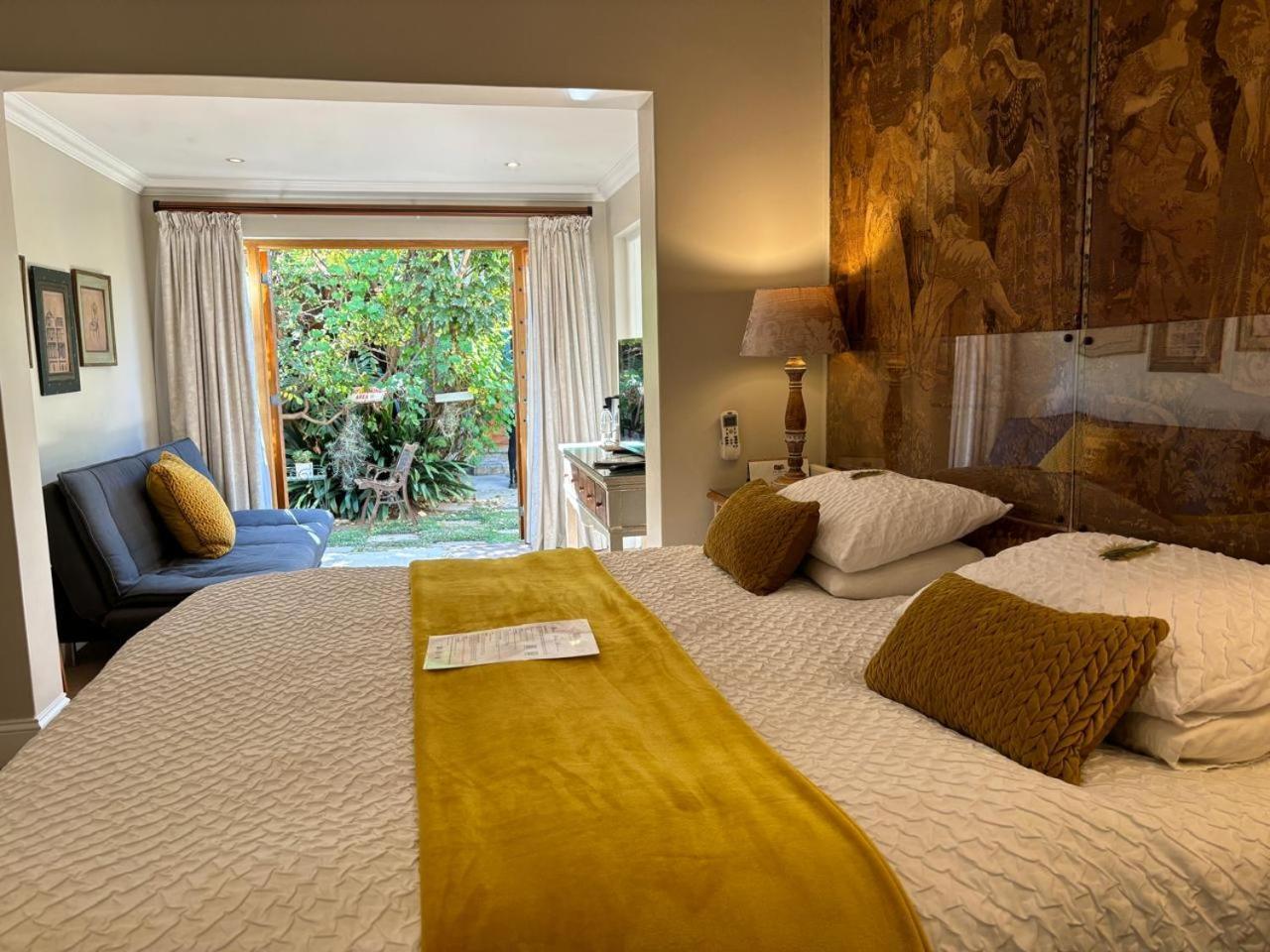 La Pension Guest House Оудсхорн Екстериор снимка